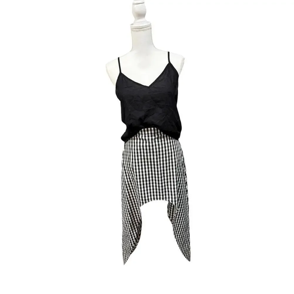 New Burberry Black and White Gingham Asymmetric Handkerchief Hem Skirt, size 4